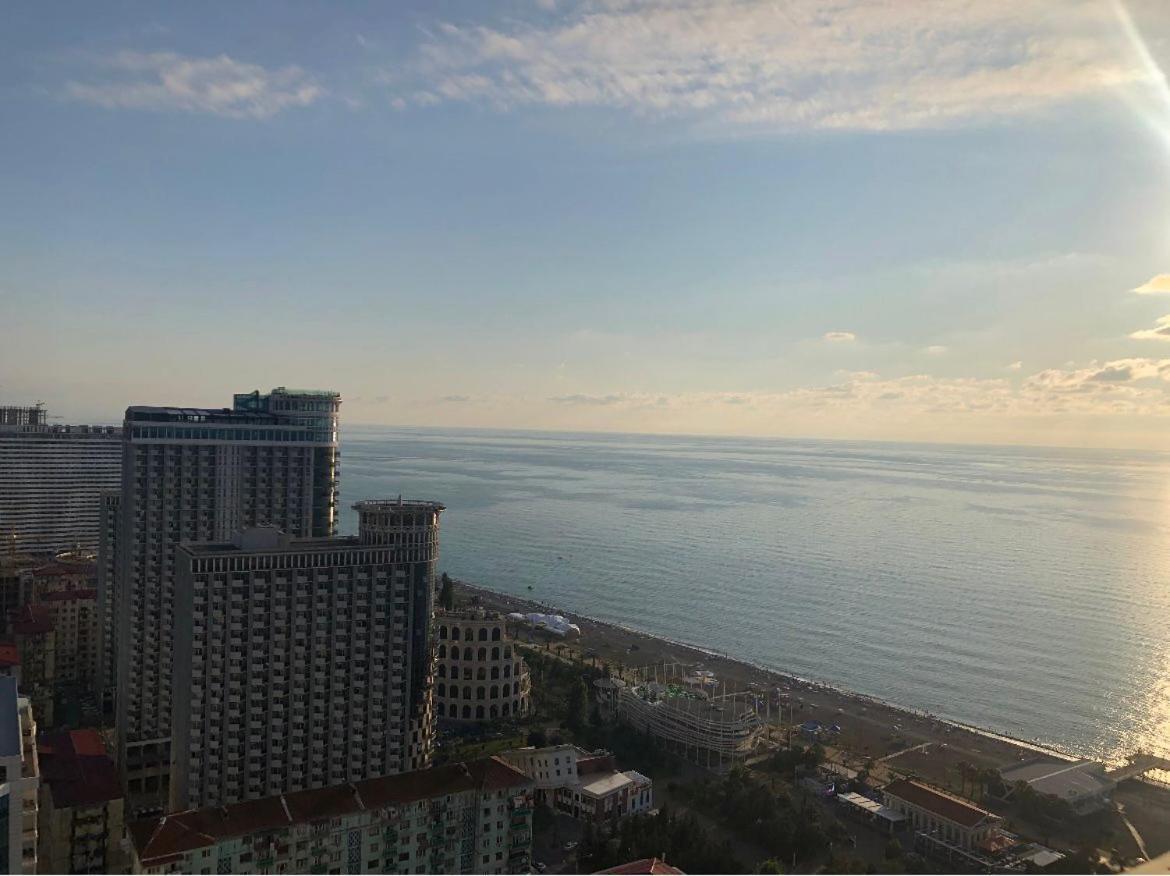 Orbi City Seaview Batoumi Extérieur photo
